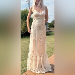 Special occasion evening dress Sue Wong. Size 4.